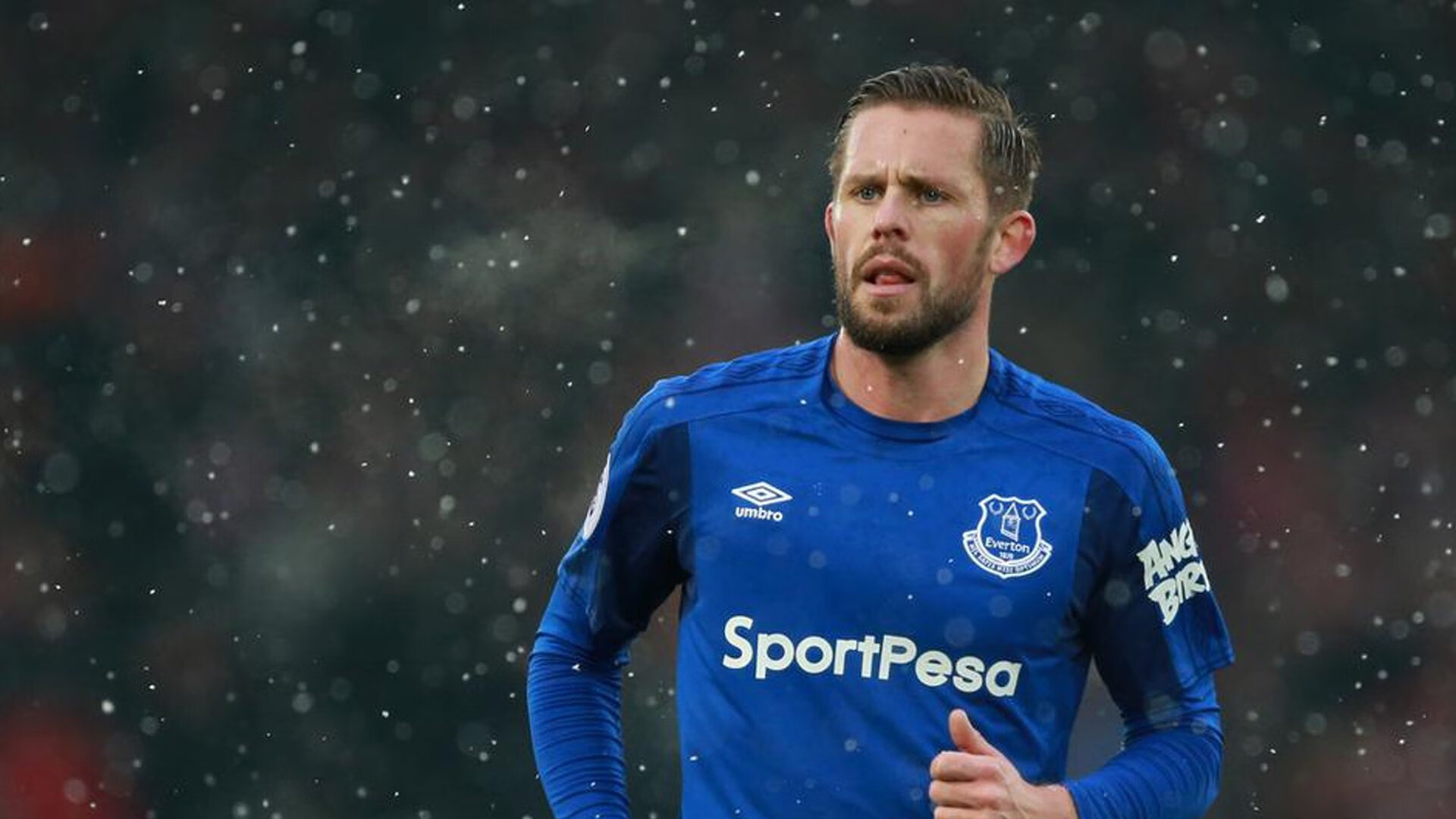 科隆队长赞扬球队表现,呼吁团结一致,科隆队标